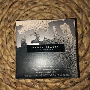 BRAND NEW Fenty highlighter